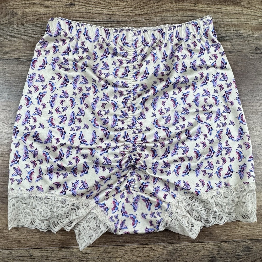 2 Rhonda Shear Control Underwear Women's New Comfy Panties Size Medium - Picture 4 of 8